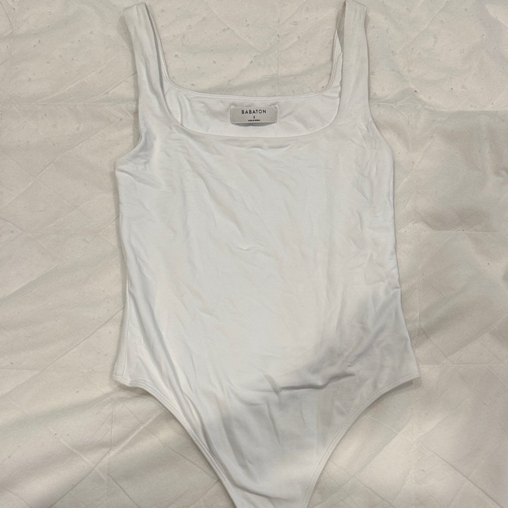 Babaton Classic White Bodysuit
